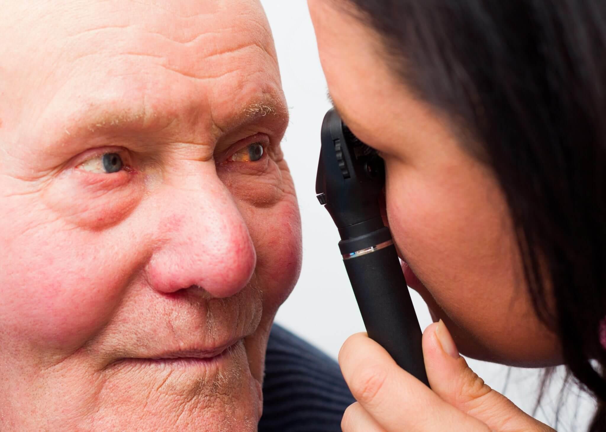 Read more about the article Cataracts, Senior Veterans, and the Home Care They Need