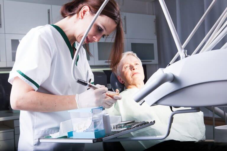 Read more about the article A Trip to the Dentist for an Aging Veteran May Require Home Care Assistance