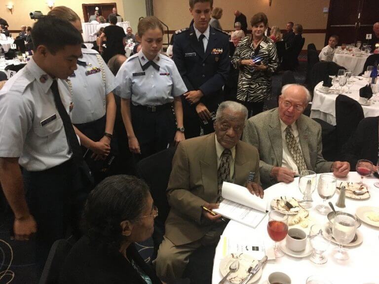 Read more about the article Touching Moment with WWII Veterans and Teen Cadets at the MO ESGR Dinner